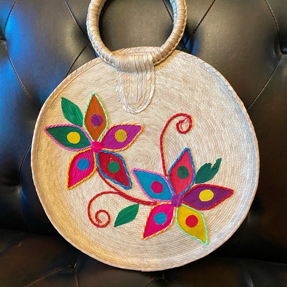 Purse - Picture 1 of 3